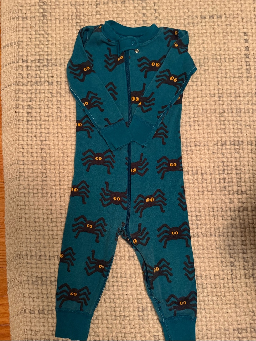 Hanna Andersson Spider long sleeve onesie